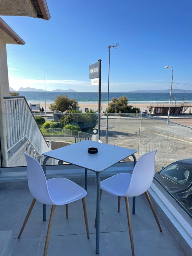 Hostal Montevideo Beachfront Nigrán Extérieur photo