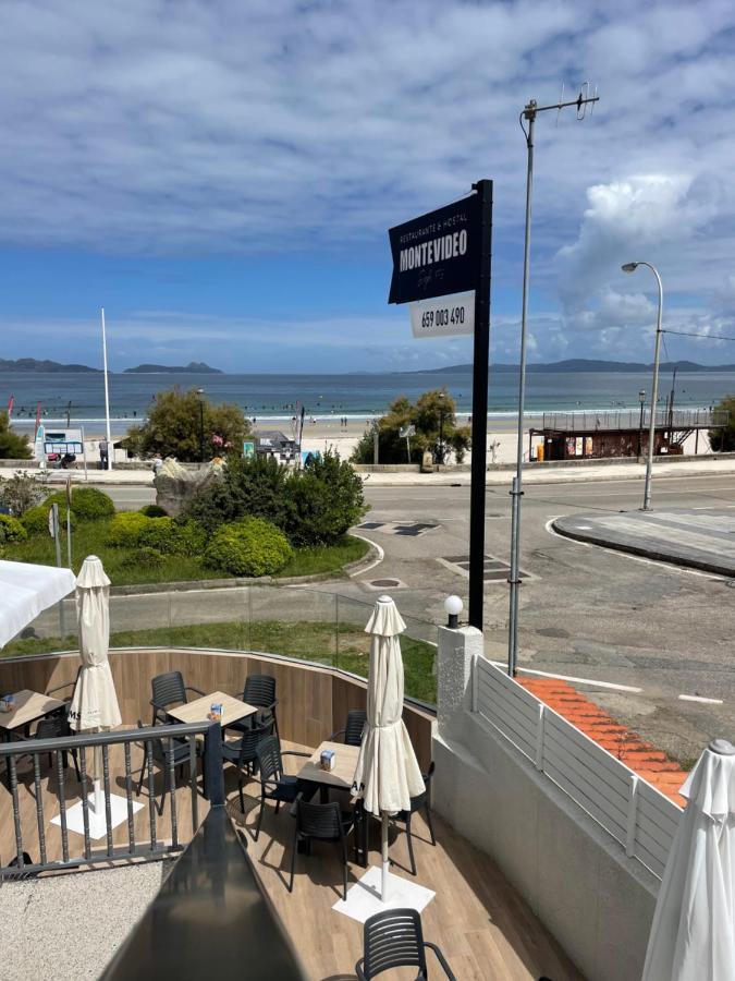 Hostal Montevideo Beachfront Nigrán Extérieur photo