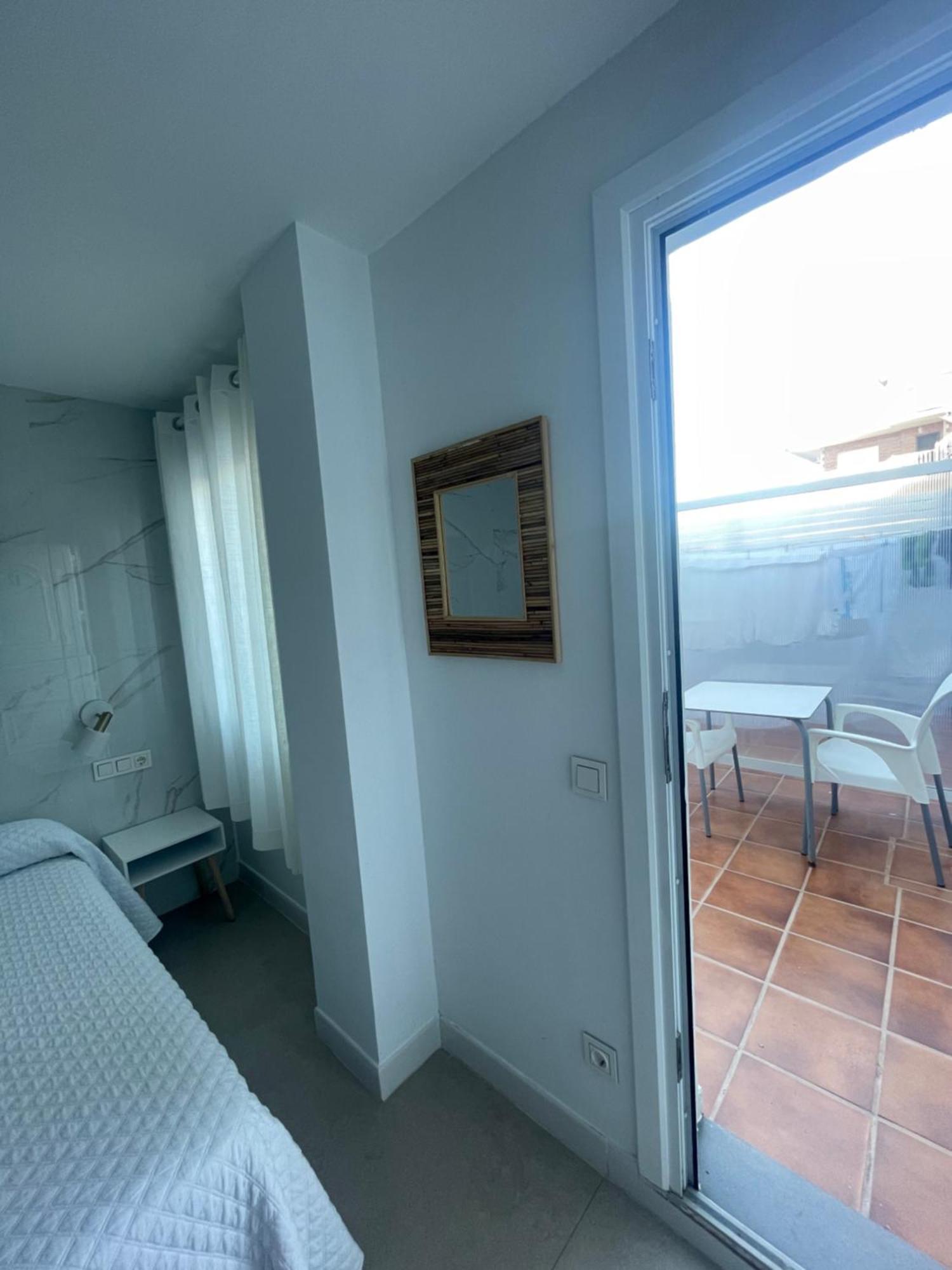 Hostal Montevideo Beachfront Nigrán Extérieur photo